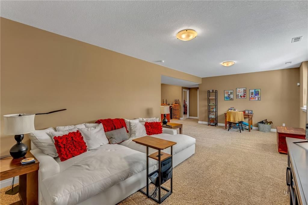 5215 Brown Lane — photo 36