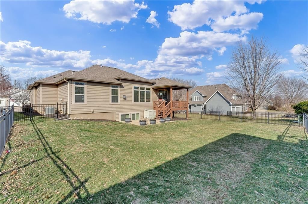 5215 Brown Lane — photo 9
