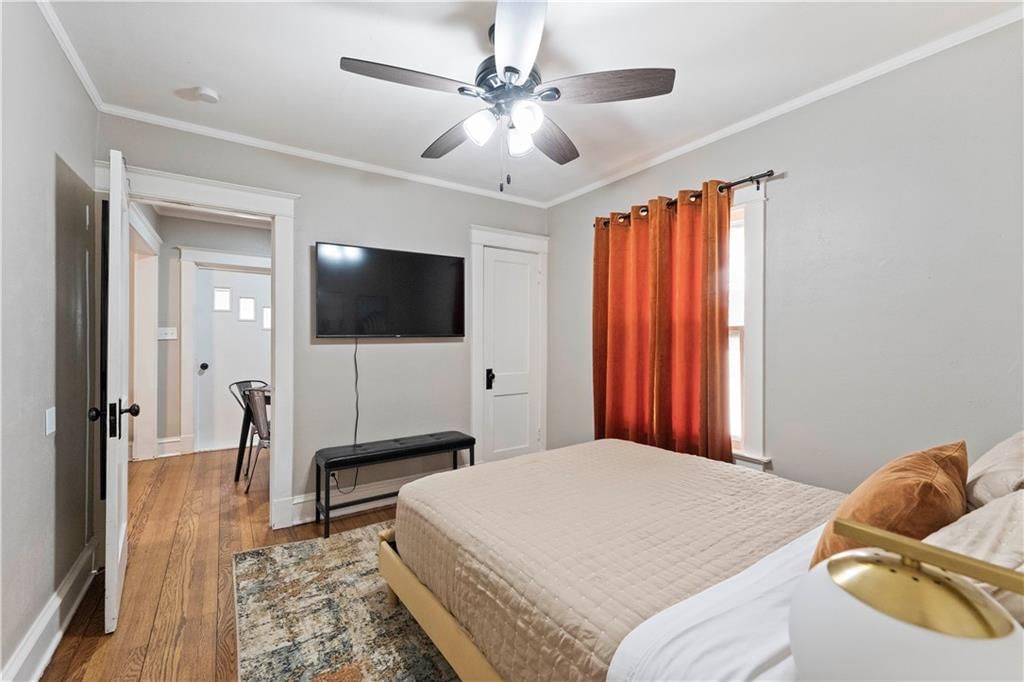 4233 Bell Street — photo 11