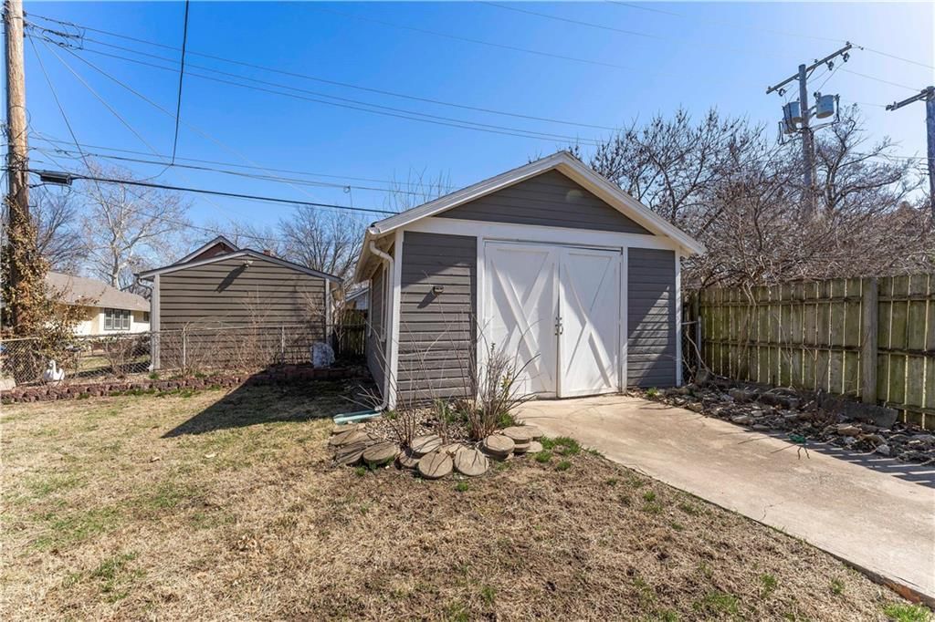 4233 Bell Street — photo 16