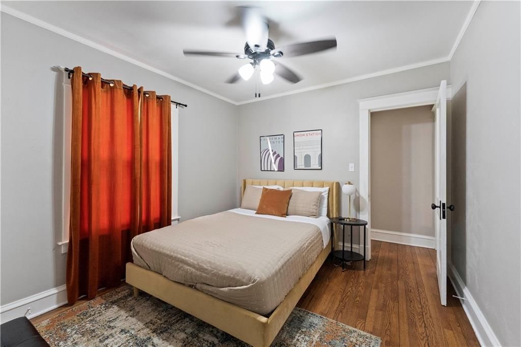 4233 Bell Street — photo 10