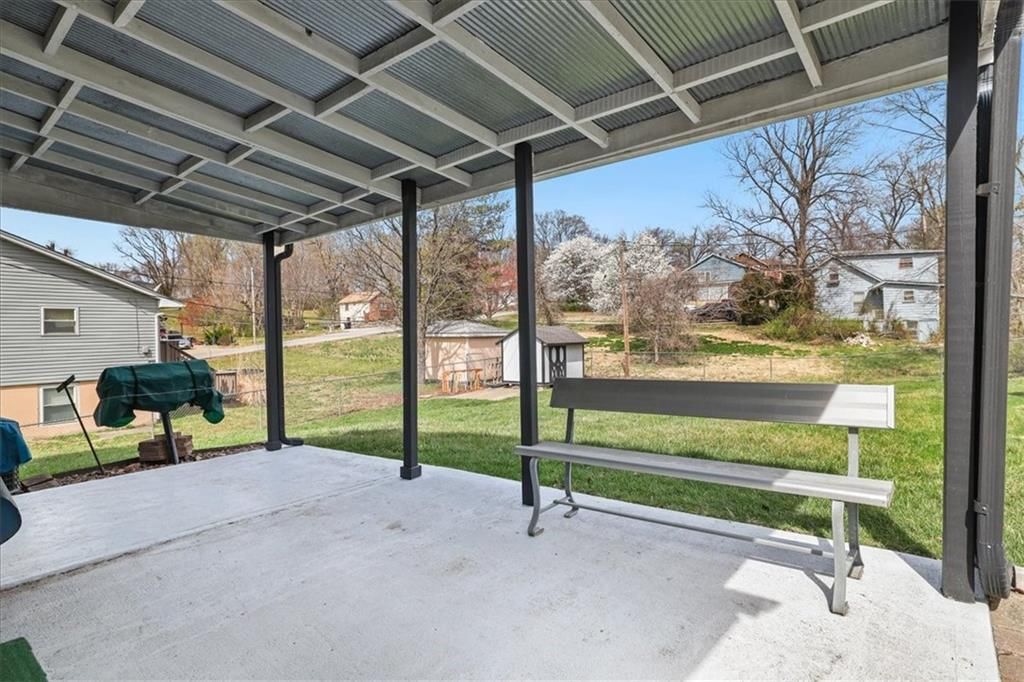 5608 NE 50th Street — photo 23
