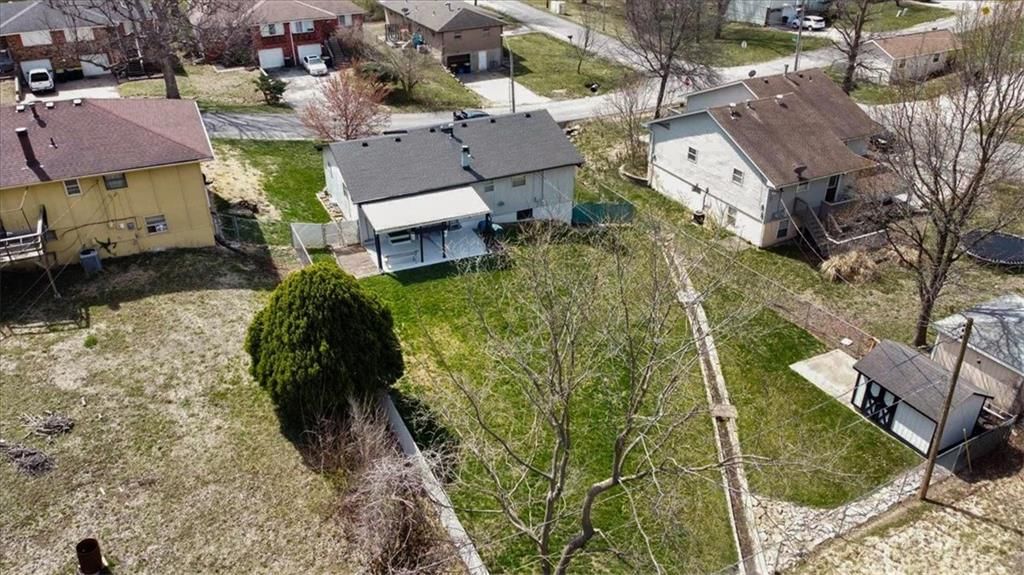 5608 NE 50th Street — photo 30