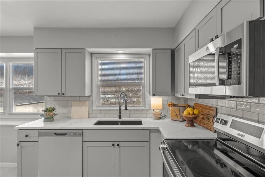 1303 Baltimore Street — photo 12