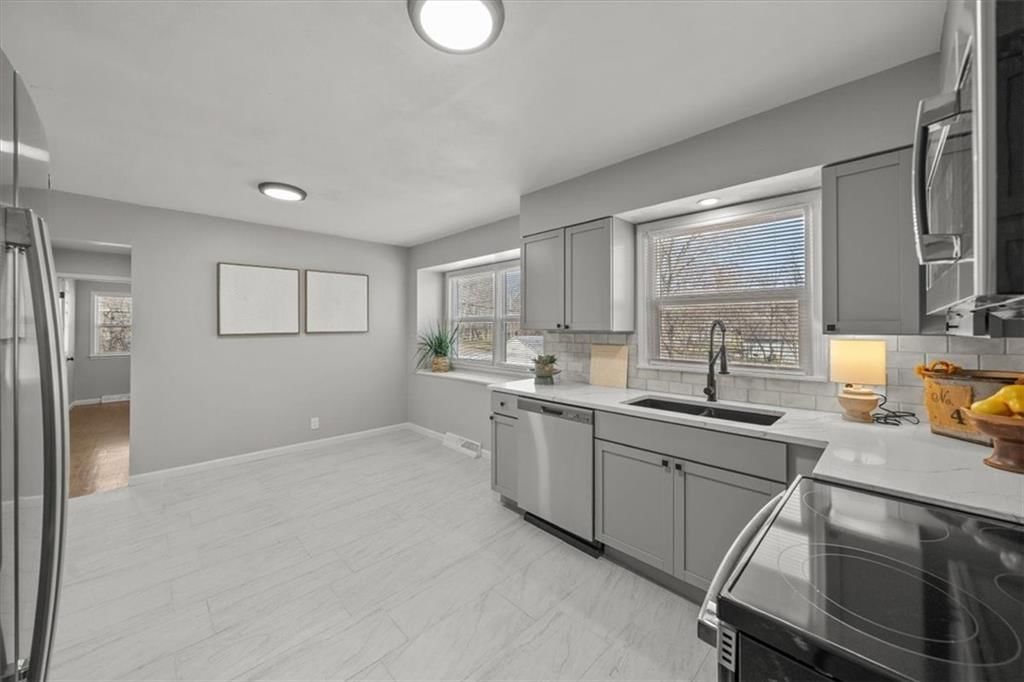 1303 Baltimore Street — photo 13