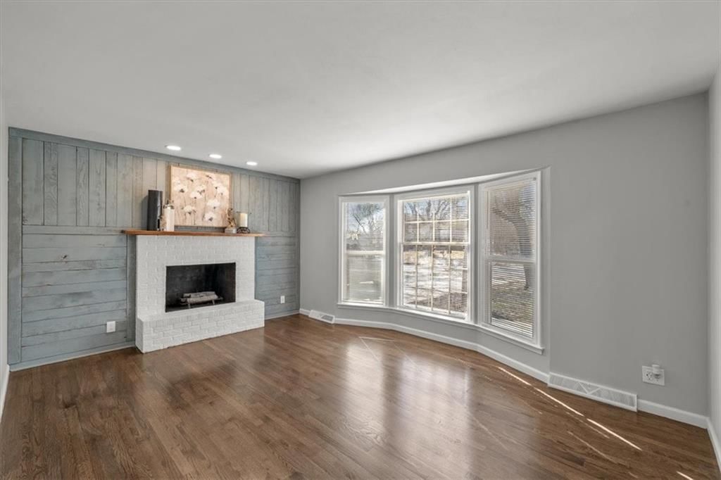 1303 Baltimore Street — photo 6