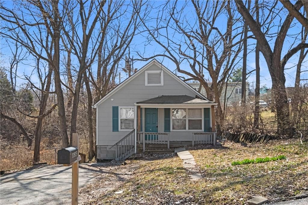 11815 E Roberts Street — photo 2