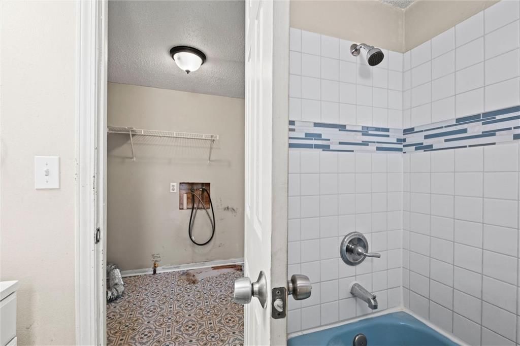 11815 E Roberts Street — photo 20