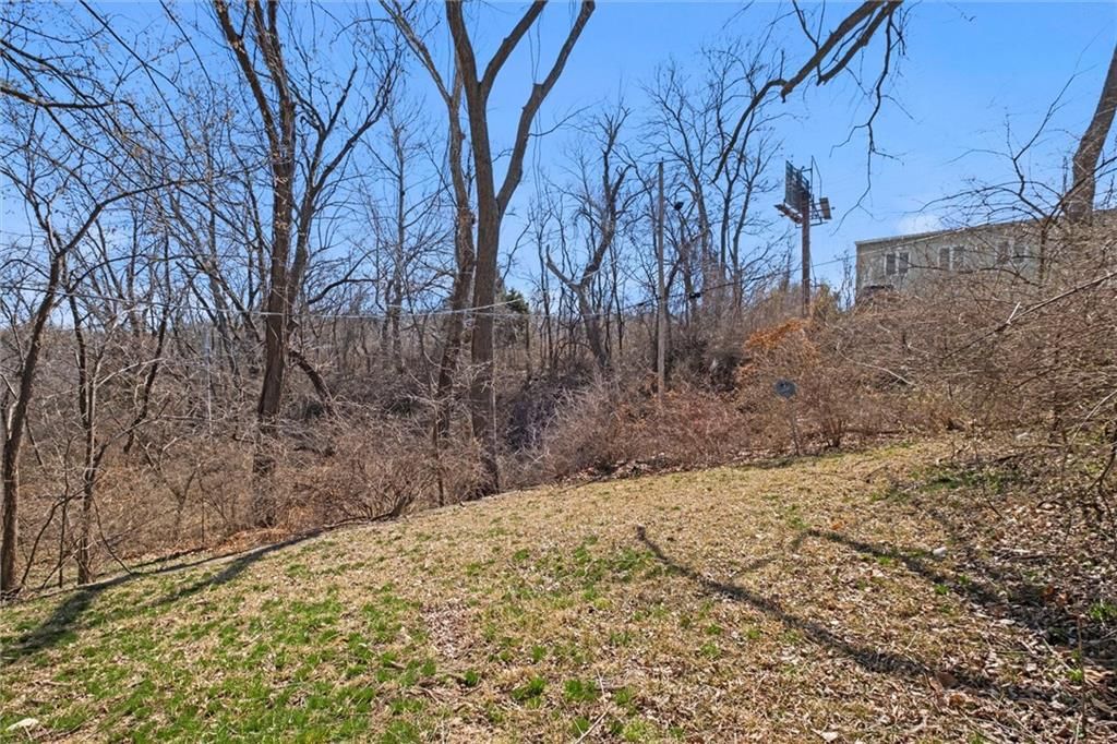 11815 E Roberts Street — photo 23