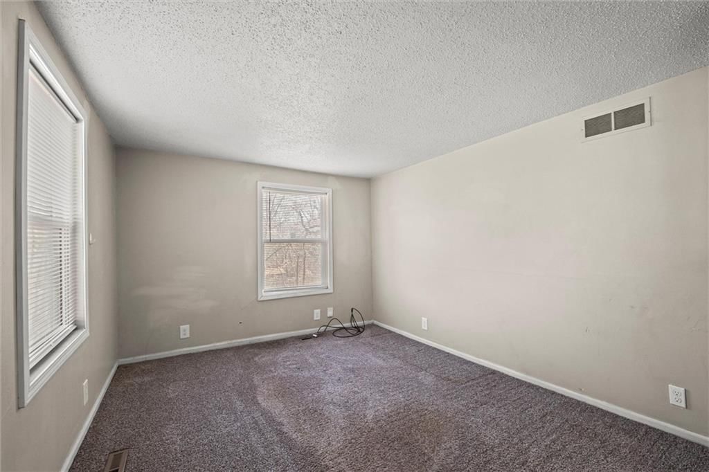 11815 E Roberts Street — photo 5