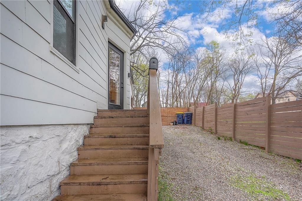335 Maple Boulevard — photo 24