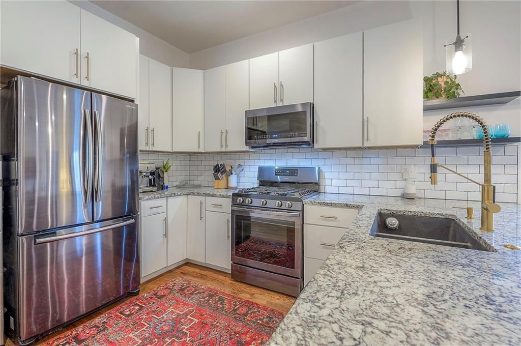 335 Maple Boulevard — photo 9