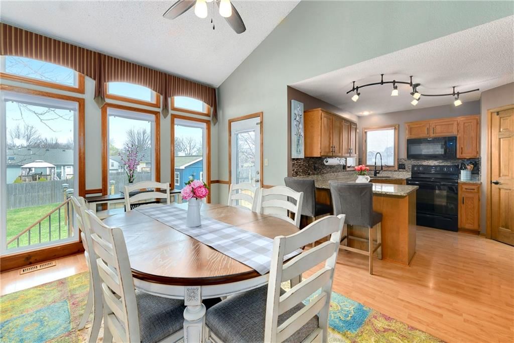 7902 E 162 Terrace — photo 14