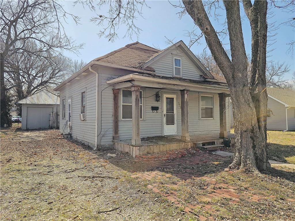 330 W 2nd Avenue — photo 2