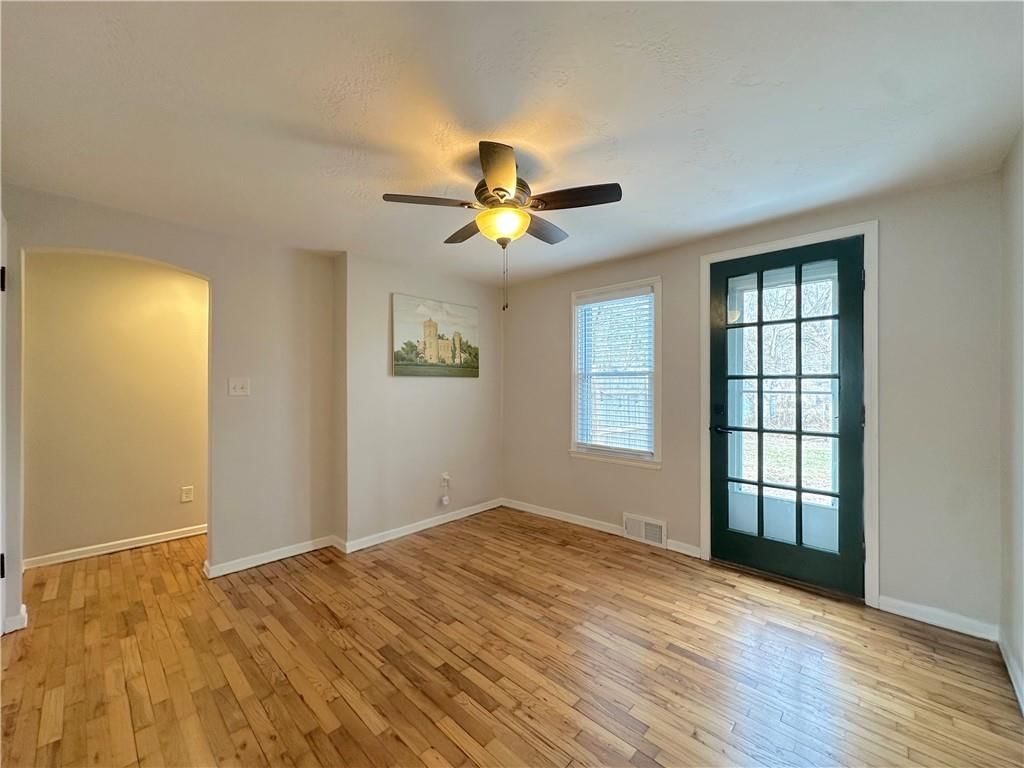 7212 Grand Avenue — photo 9