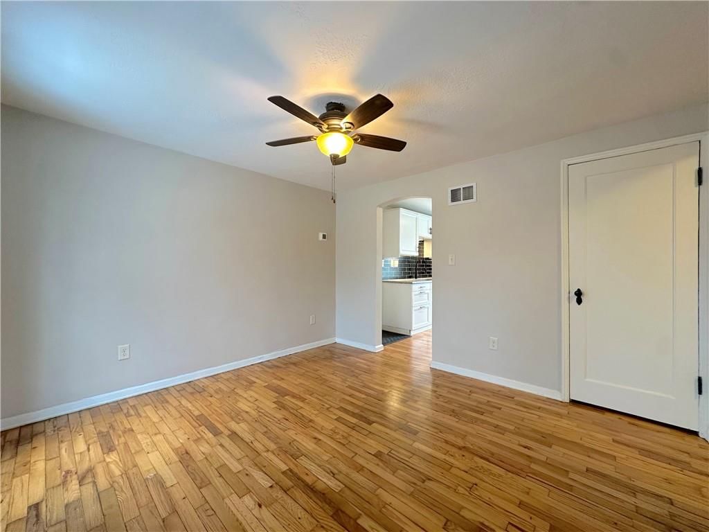 7212 Grand Avenue — photo 10