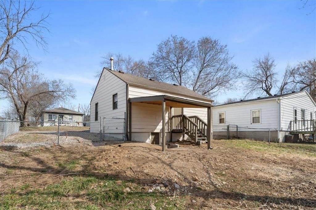 902 S HADEN Street — photo 19