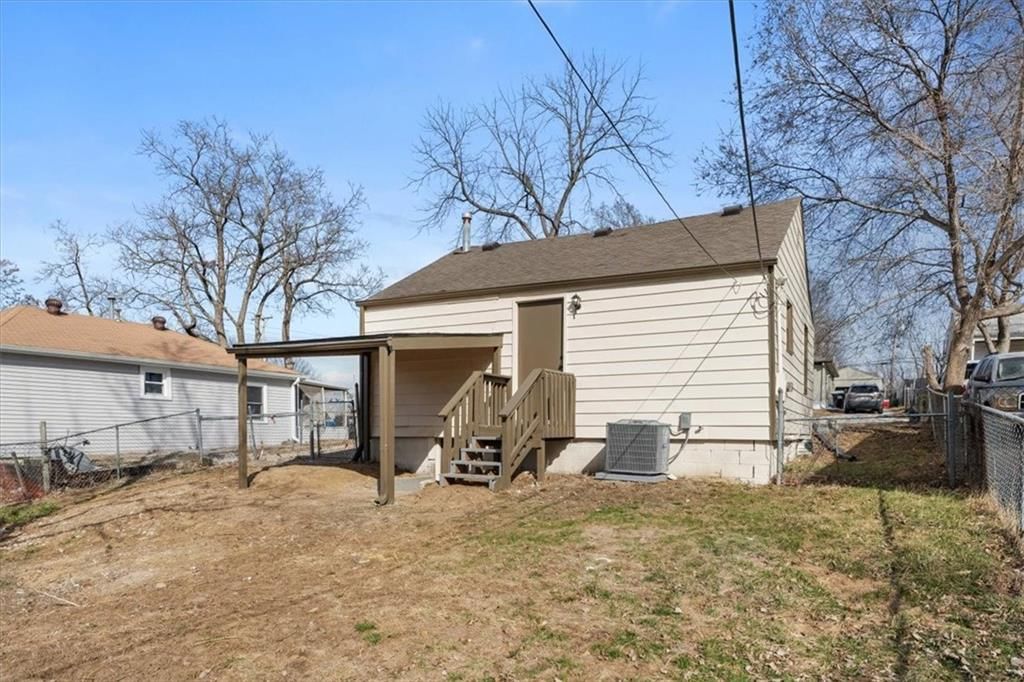 902 S HADEN Street — photo 22