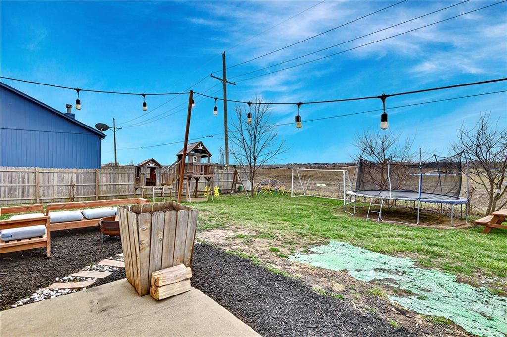 820 N Poplar Street — photo 24
