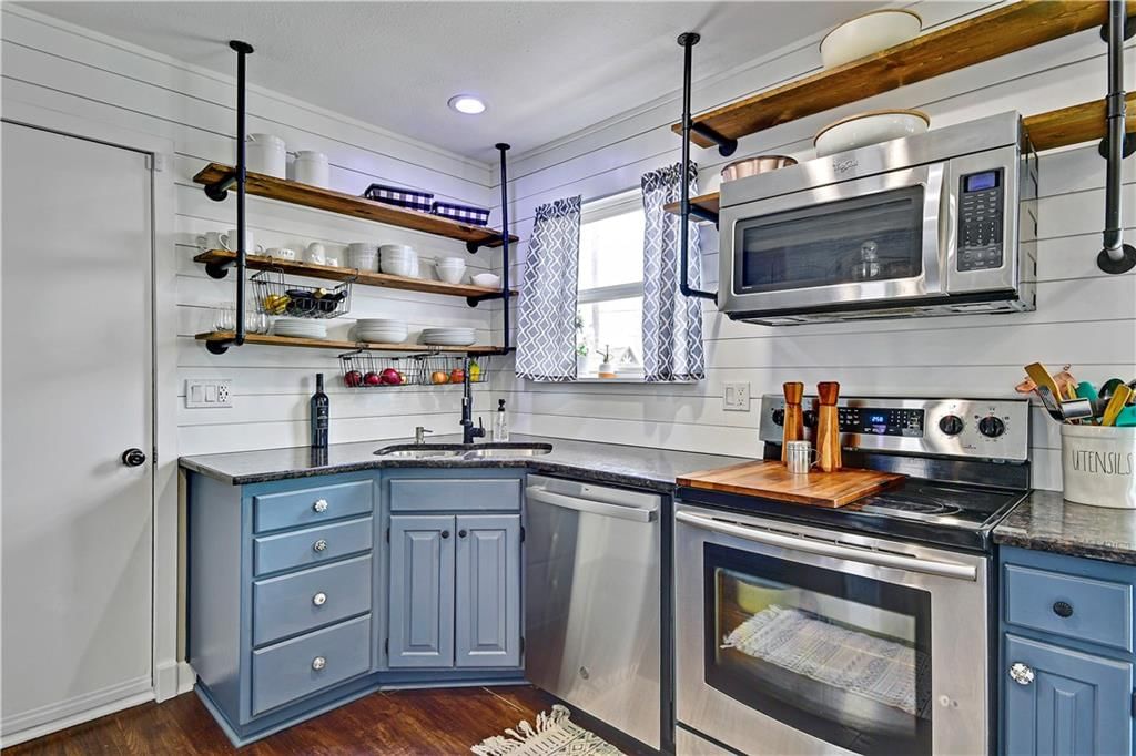 820 N Poplar Street — photo 10