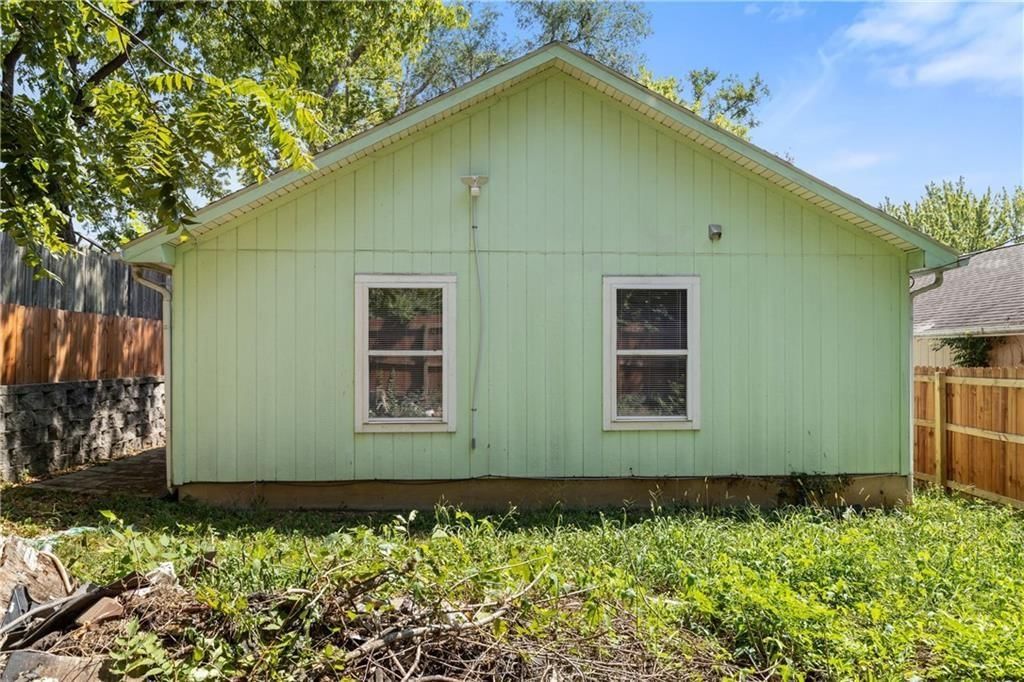 2810 Kensington Avenue — photo 12