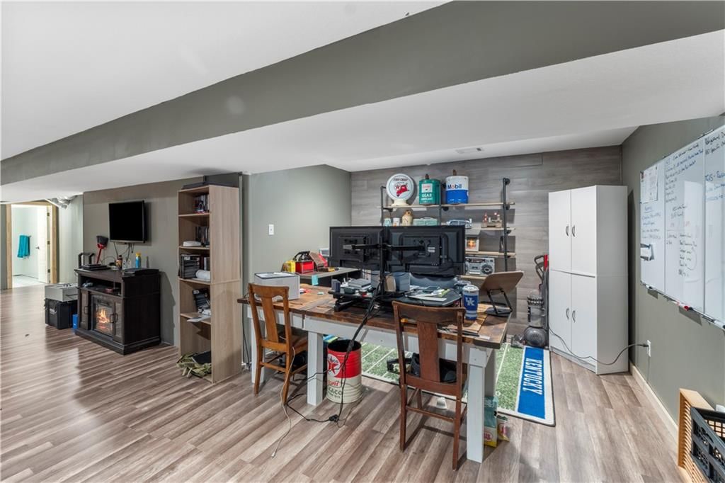 2305 Burris Drive — photo 30