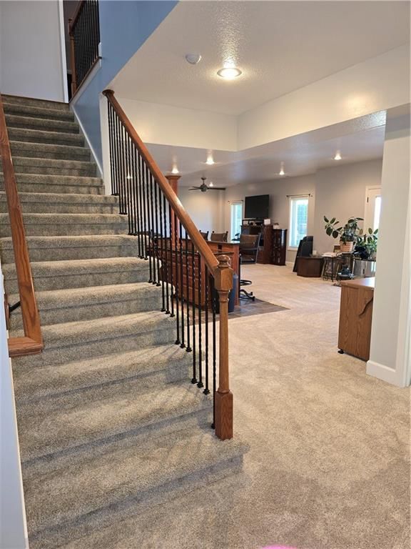 1219 Holland Square — photo 29
