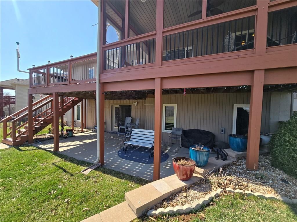 1219 Holland Square — photo 48