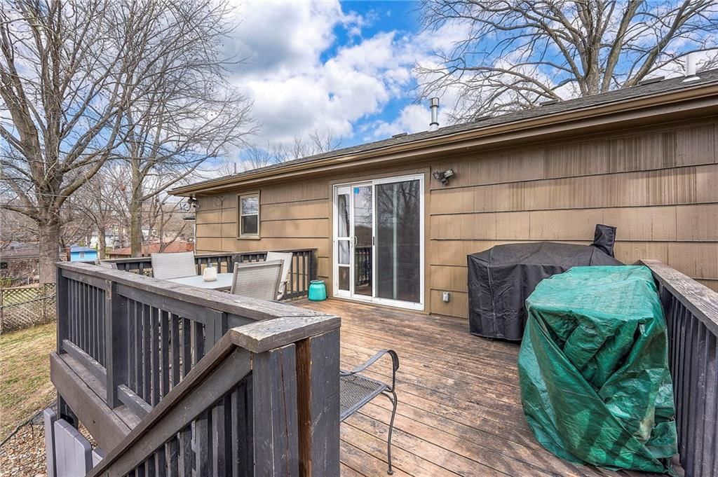 2218 N 73RD Terrace — photo 34