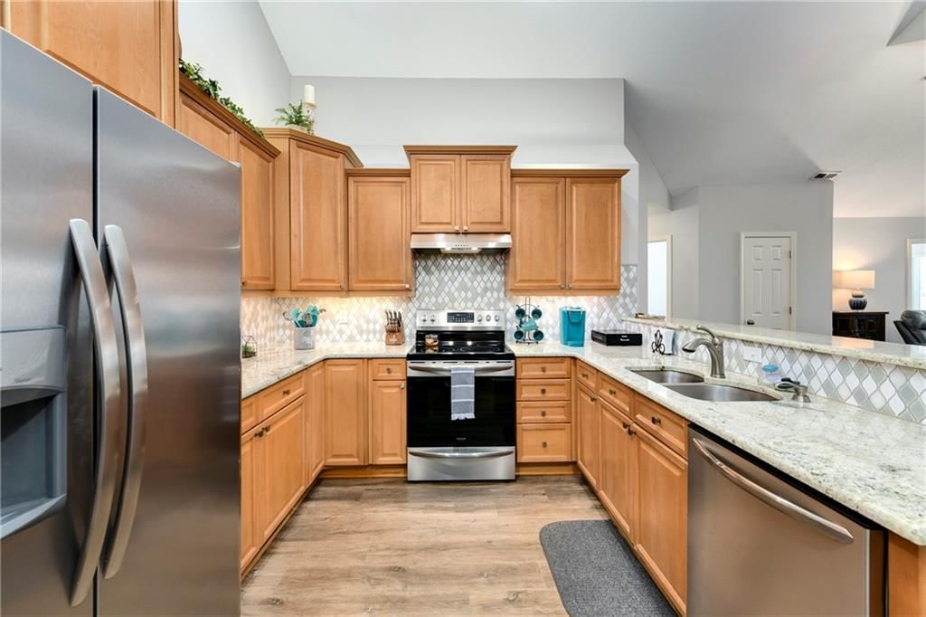 7147 Meadow View Street — photo 15