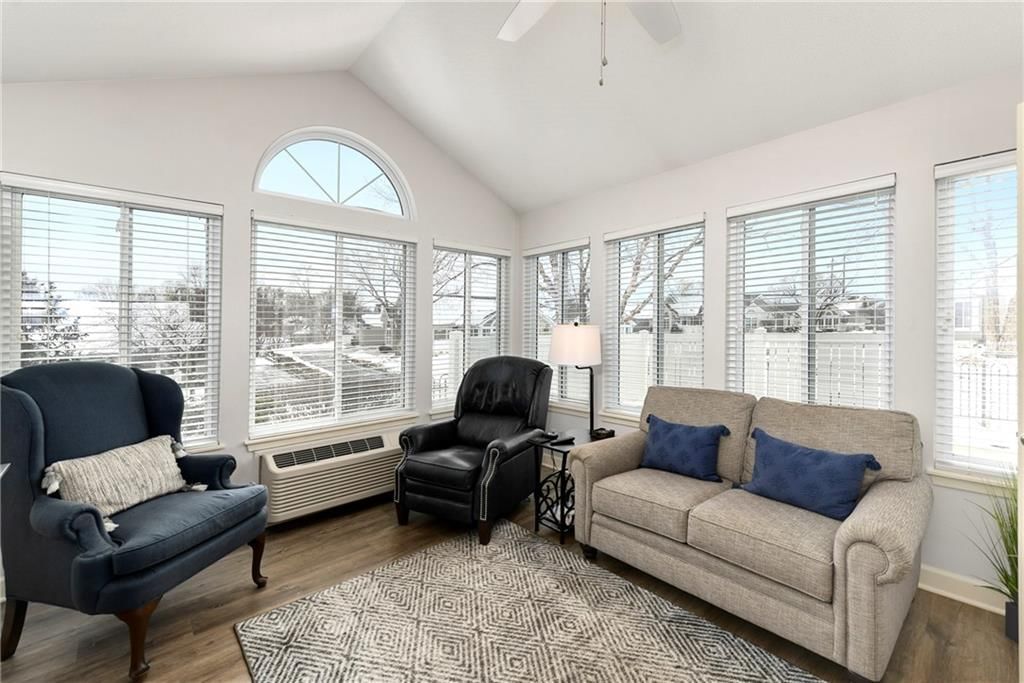 7147 Meadow View Street — photo 8