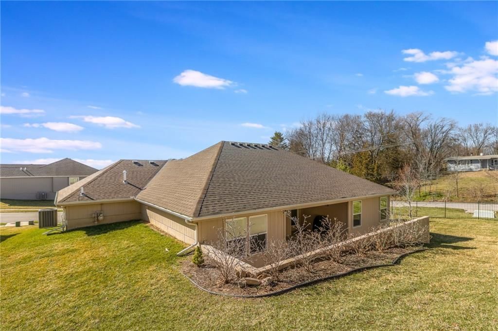 7585 NW Damon Drive — photo 5