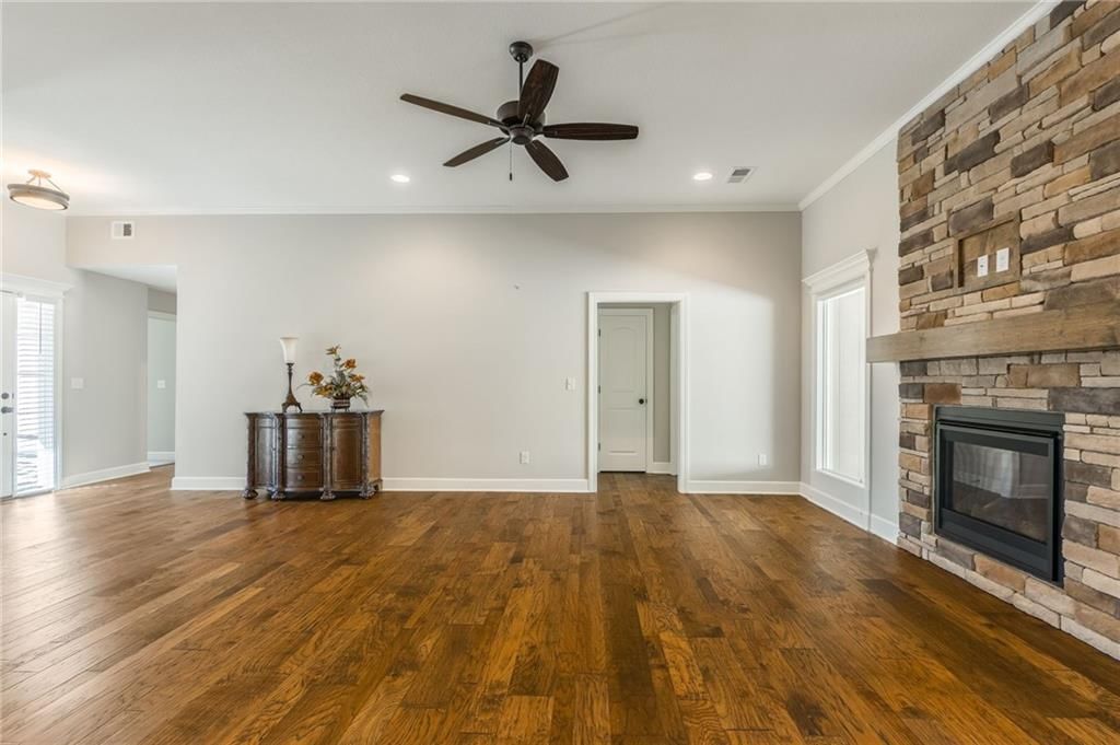7585 NW Damon Drive — photo 8