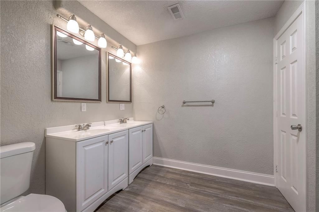 1114 S Scott Avenue — photo 13
