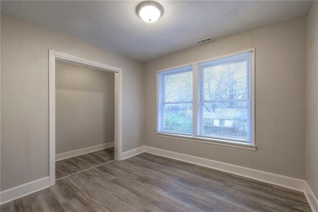 1114 S Scott Avenue — photo 16