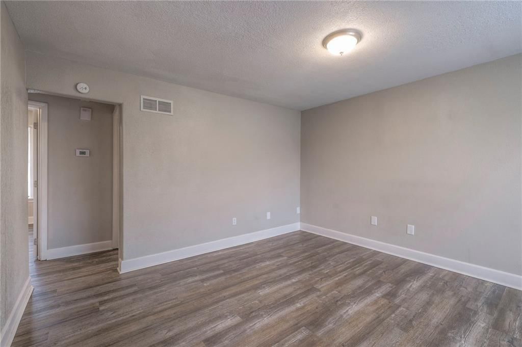 1114 S Scott Avenue — photo 22
