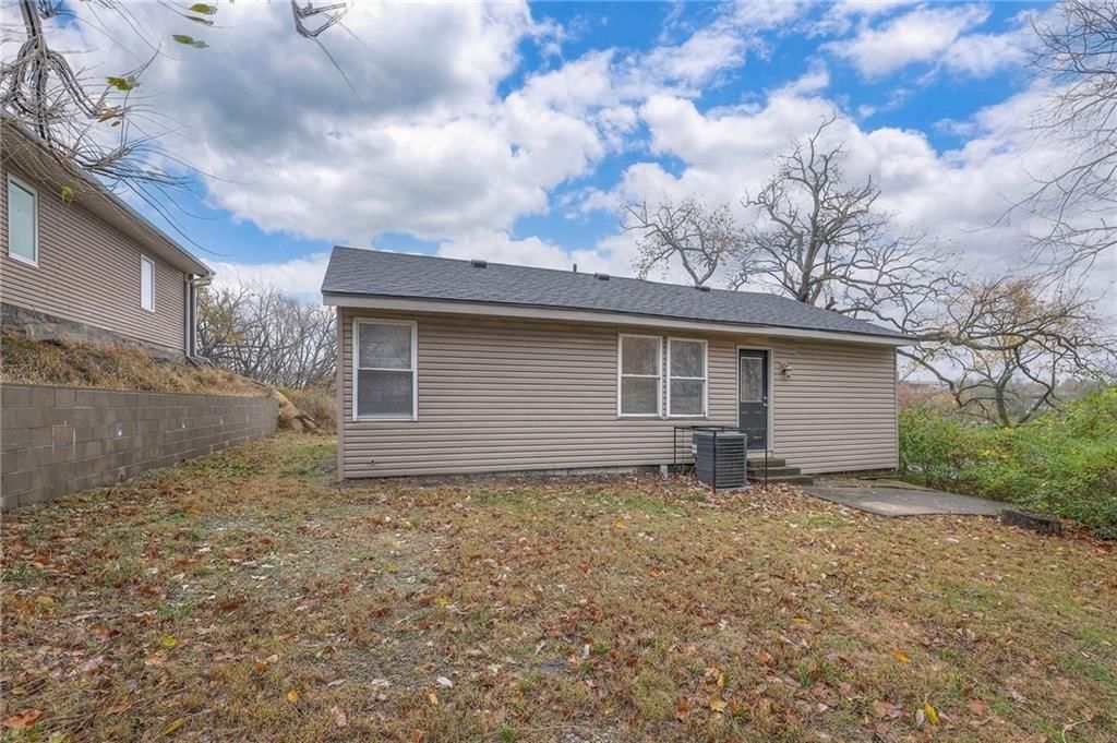 1114 S Scott Avenue — photo 24