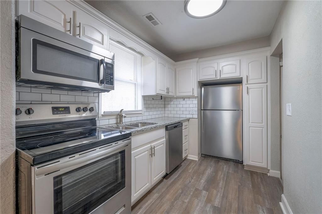 1114 S Scott Avenue — photo 9