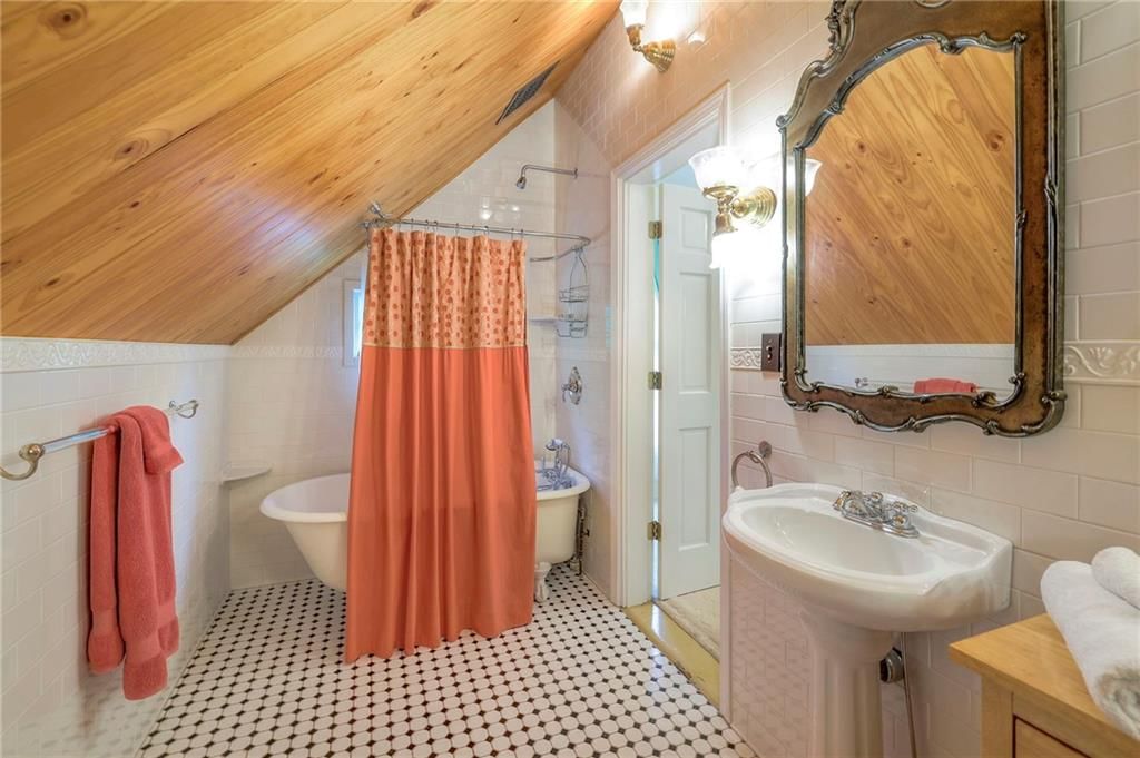 1328 Main Street — photo 66