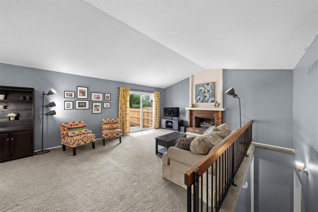 12820 W 109 Street — photo 3