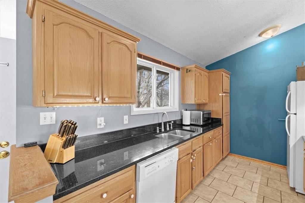 12820 W 109 Street — photo 9