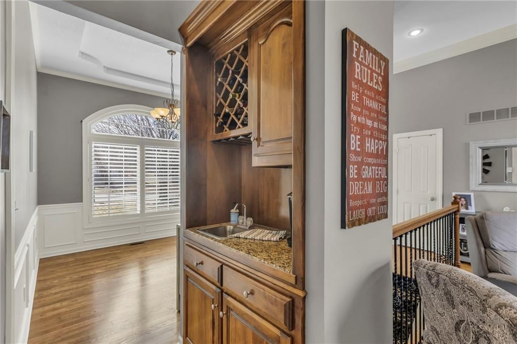11015 N Laurel Avenue — photo 12