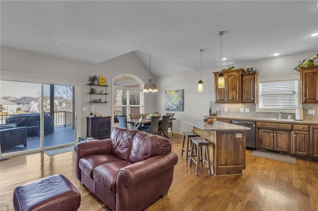 11015 N Laurel Avenue — photo 18