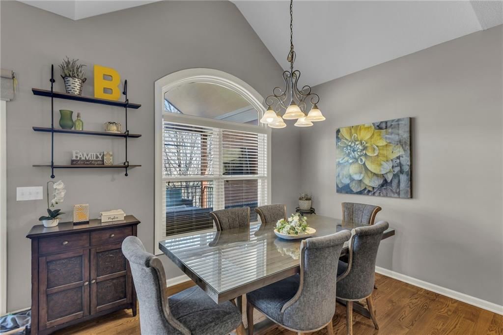 11015 N Laurel Avenue — photo 20