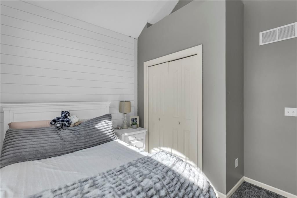 11015 N Laurel Avenue — photo 34