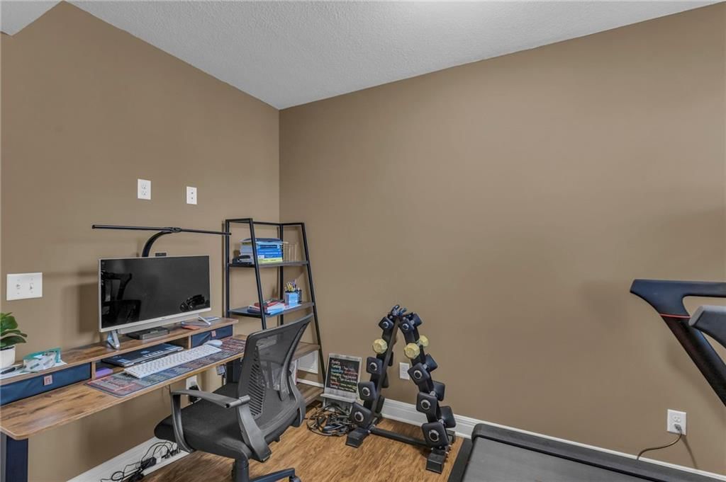 11015 N Laurel Avenue — photo 43
