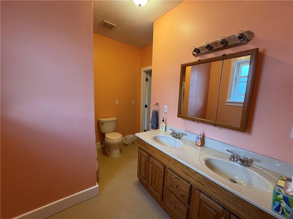 1807 Forest Avenue — photo 14