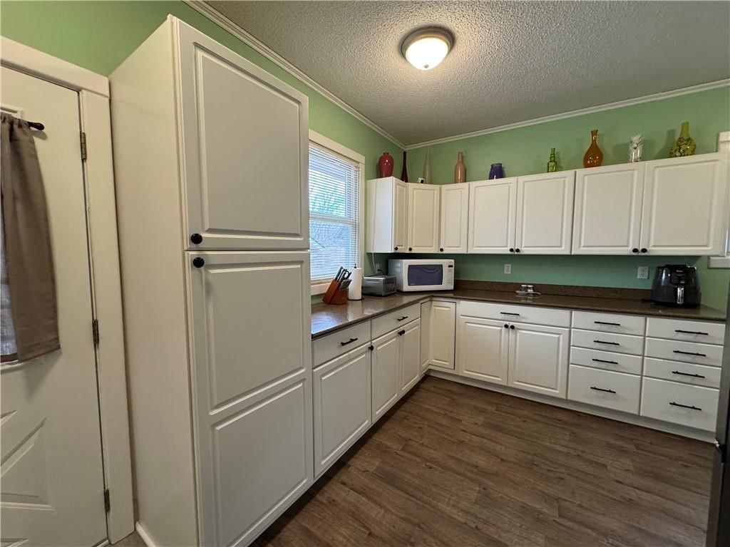1807 Forest Avenue — photo 18