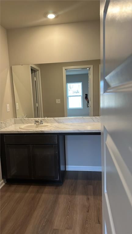 2194 Woodfield Drive — photo 9