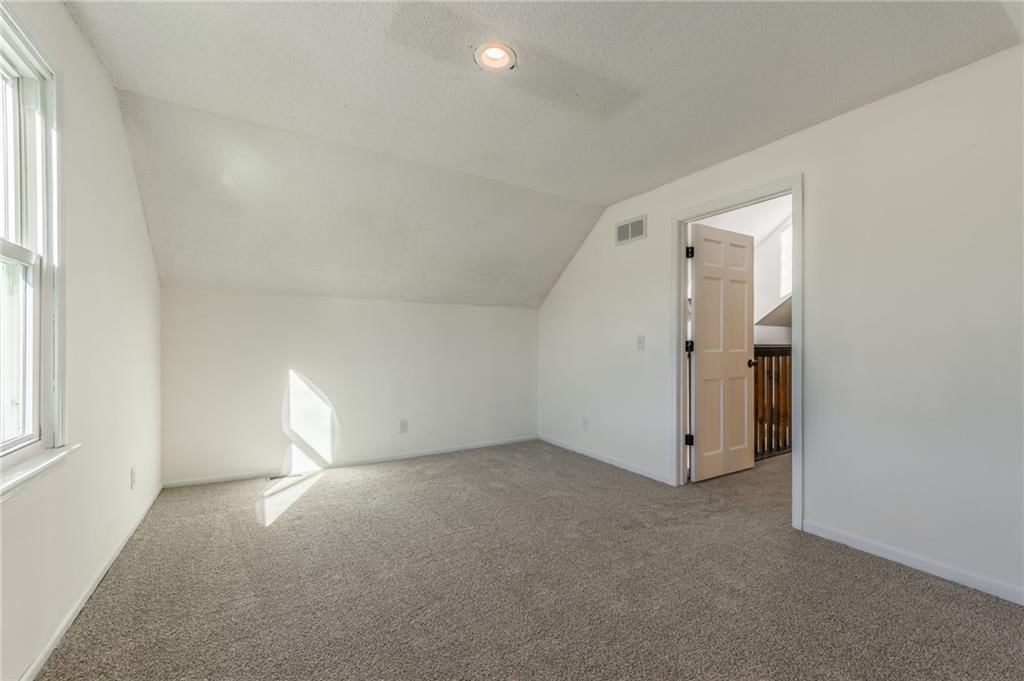 7924 N Troost Avenue — photo 32